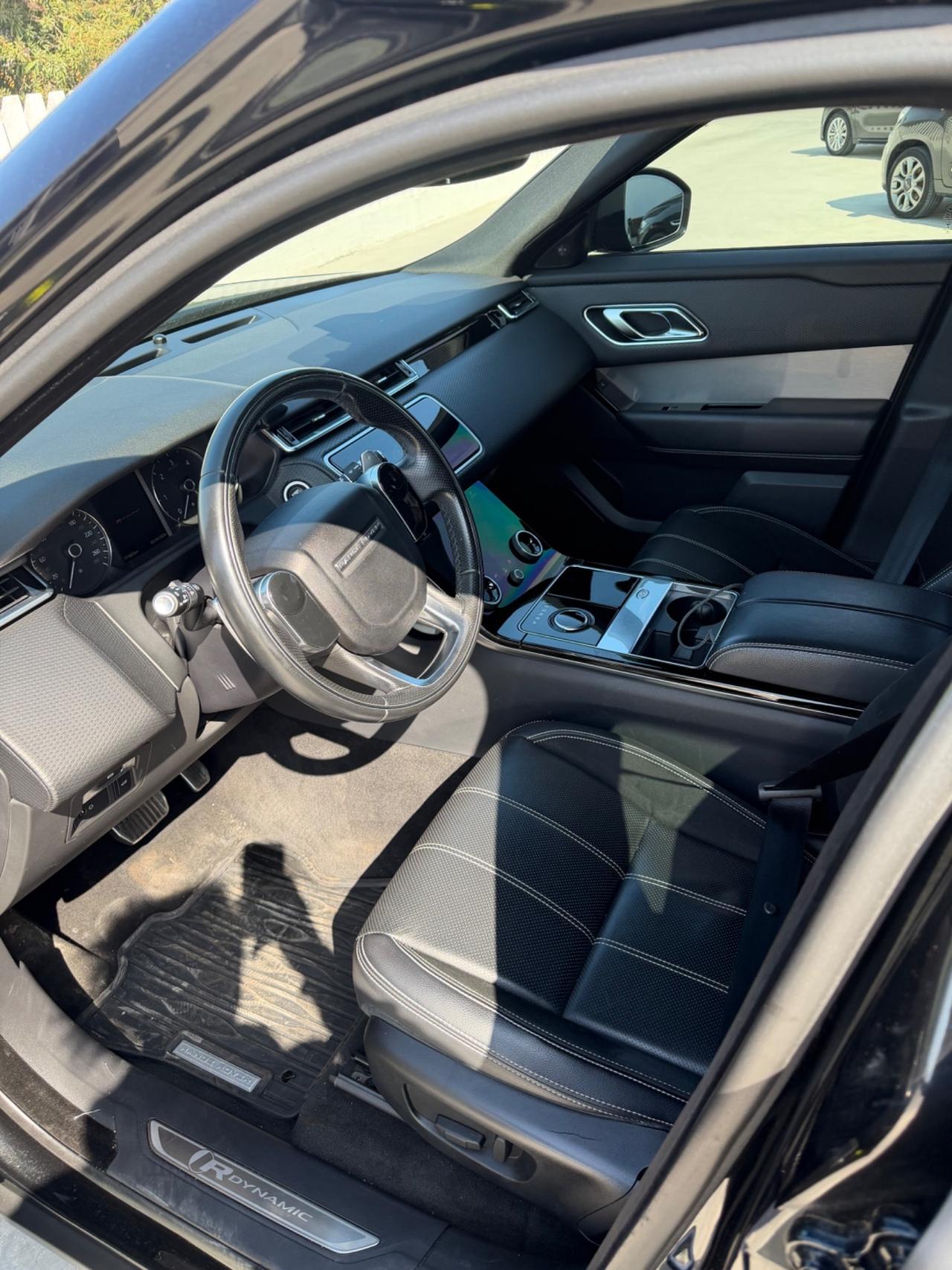 Land Rover Range Velar 2.0D I4 240 CV R-Dynamic