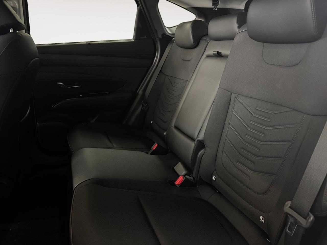 HYUNDAI TUCSON PE 1.6HEV AT 4WD EXELLENCE