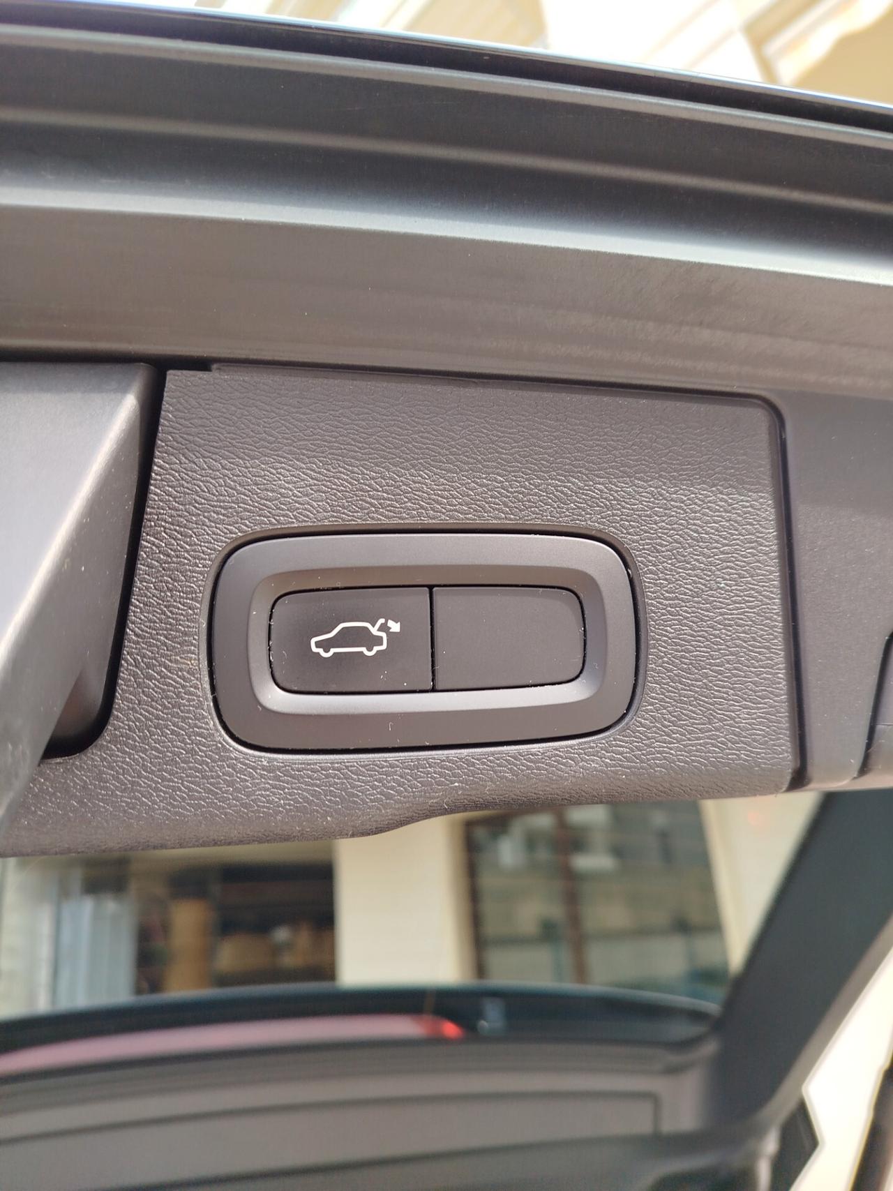 Volvo XC 60 XC60 D4 Geartronic R-design