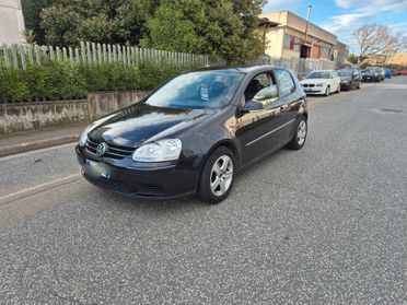 Volkswagen Golf 1.6 16V FSI 3p. Sportline