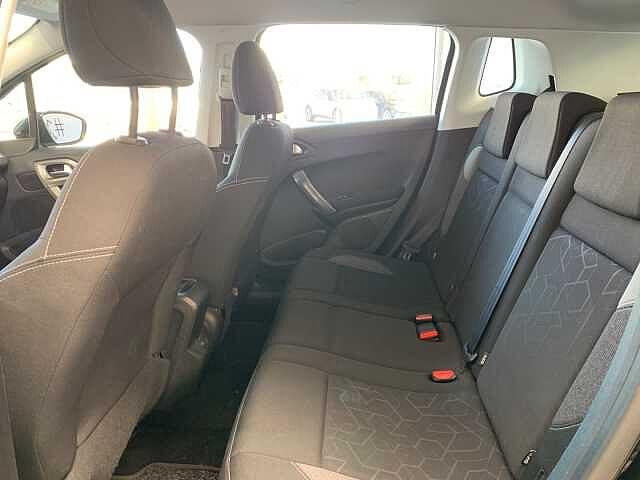 Peugeot 2008 BlueHDi 100 Active