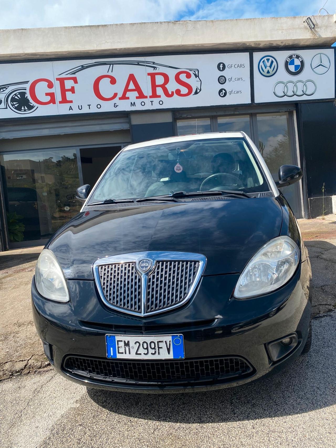 Lancia Ypsilon 1.2 69 CV 5 porte S&S Platinum