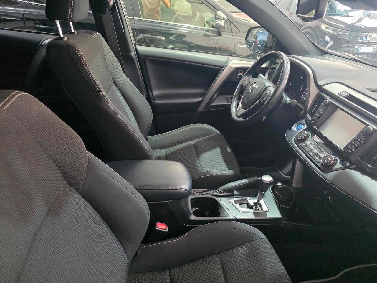 TOYOTA Rav4 2.5 Hybrid 155cv 2WD LOUNGE 2018