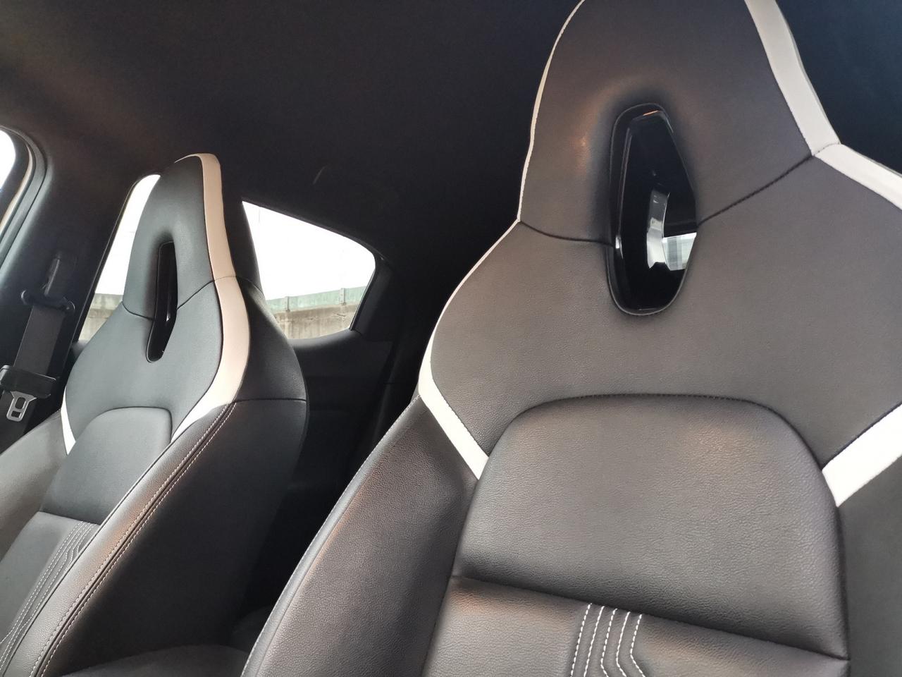 NISSAN Juke II 2020 - Juke 1.6 hev Premiere Edition