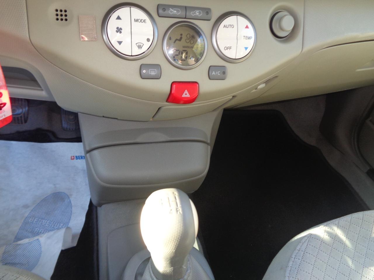 Nissan Micra 1.0 16V 3 porte