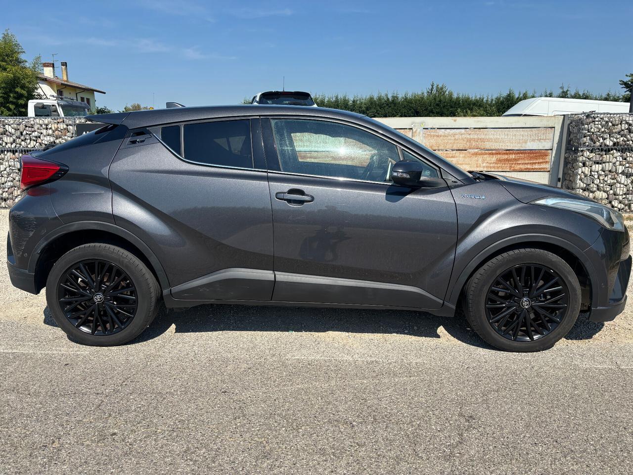 Toyota C-HR 1.8 Hybrid E-CVT Lounge