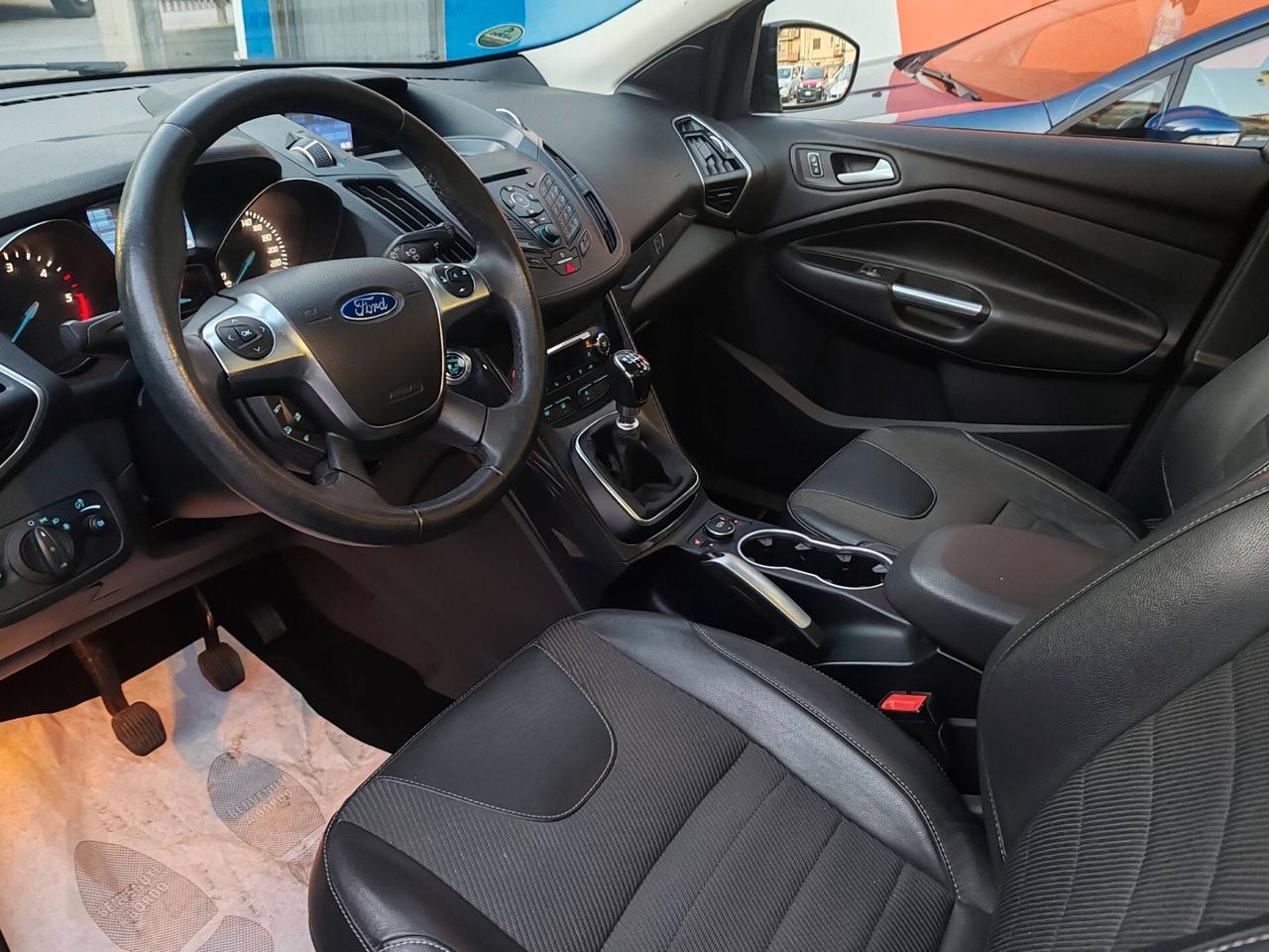 Ford Kuga 2.0 TDCI 120 CV S&S 2WD Titanium