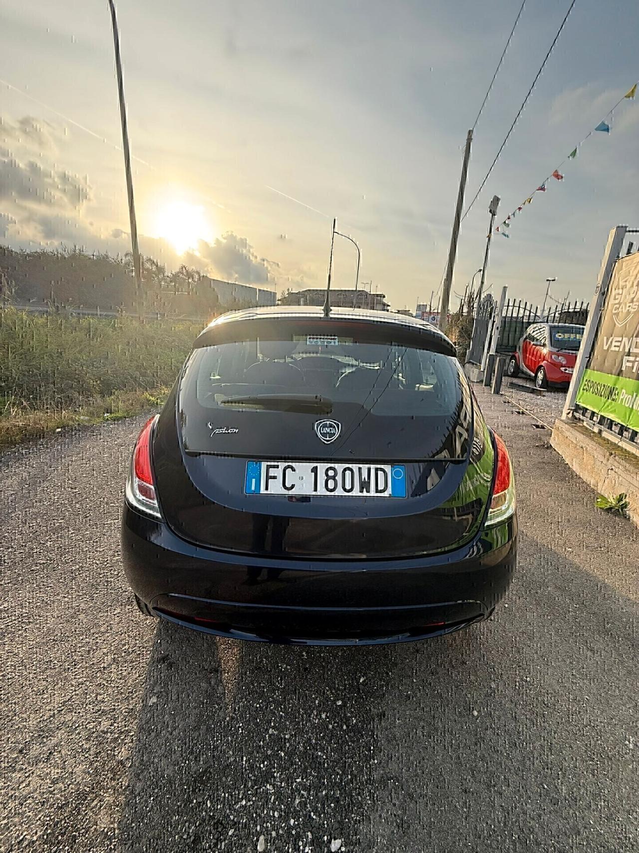 Lancia Ypsilon 1.3 MJT 16V 95 CV 5 porte S&S Platinum