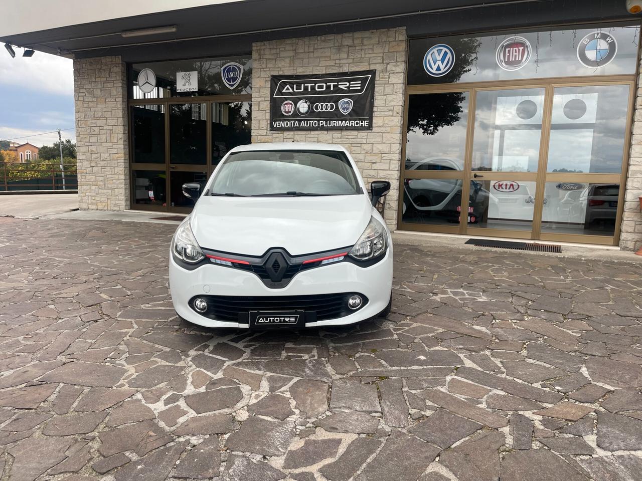 Renault Clio 1.5 dCi 8V 75CV 5 porte Costume National NEO PATENTATI