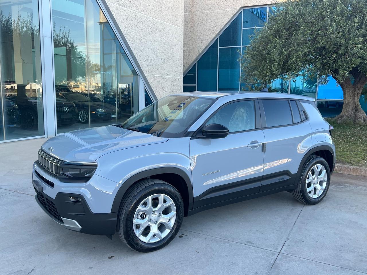 Jeep Avenger 1.2 Turbo 110 CV MHEV Altitude possibilità noleggio no scoring