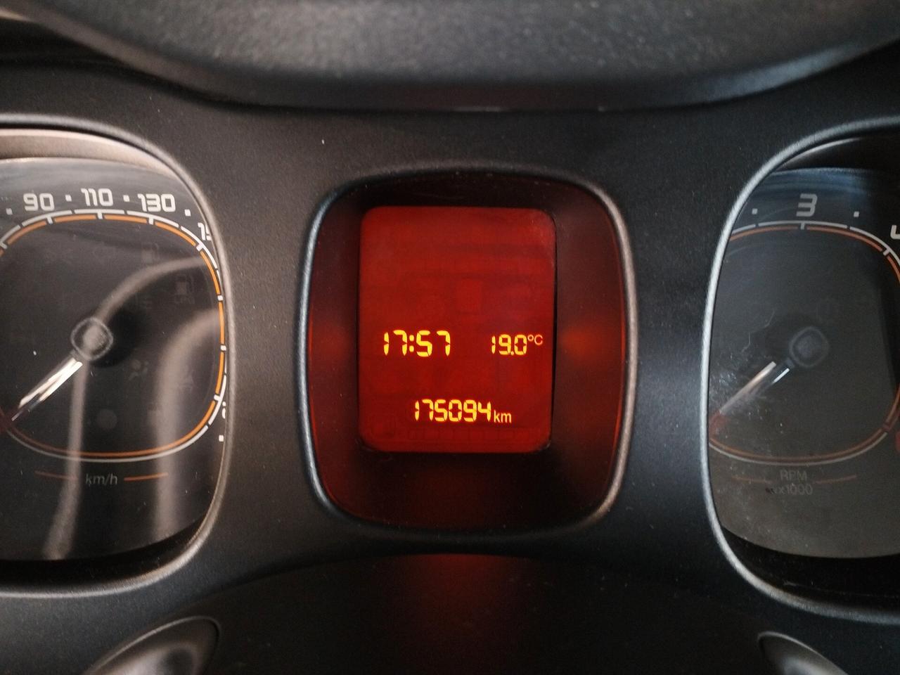 Fiat Panda 1.3 MJT 95 CV 4x4 - EURO6 - NEOPATENTATI