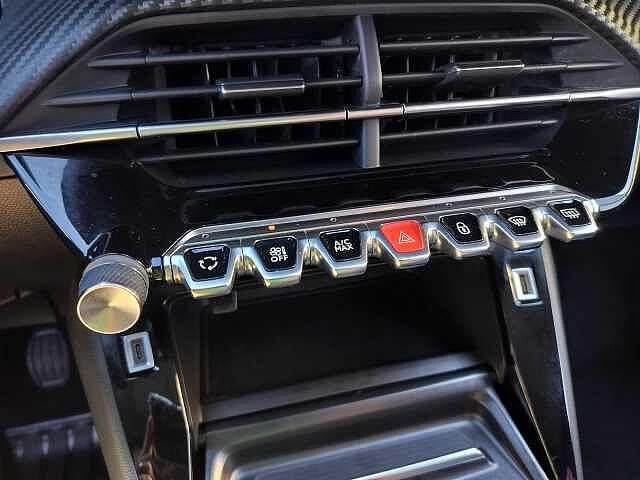 Peugeot 2008 BlueHDi 110 S&S Allure Pack