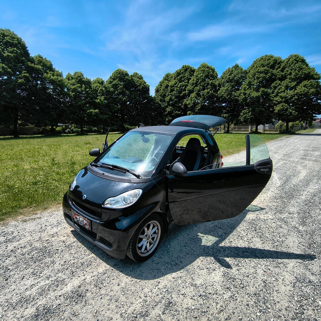 Smart ForTwo 1000 45 kW MHD coupé pure in pronta consegna