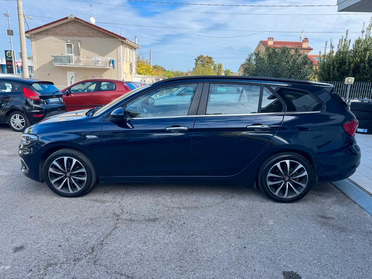 Fiat Tipo 1.6 Mjt S&S DCT SW Lounge