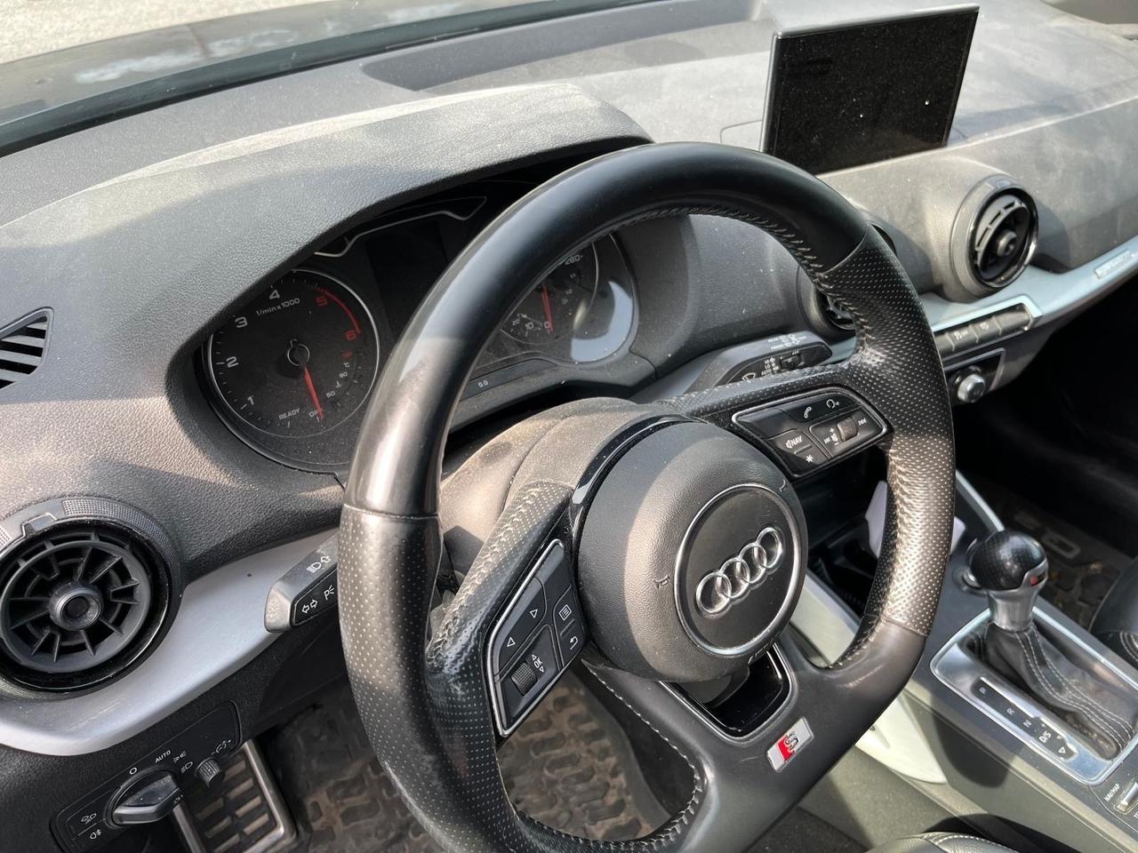 Audi Q2 2.0 TDI quattro S tronic - S-Line