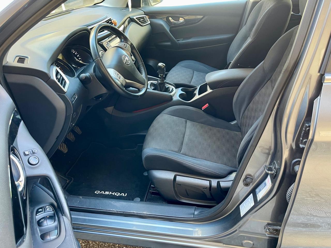 Nissan Qashqai 1.5 dCi Tekna ( pari al nuovo