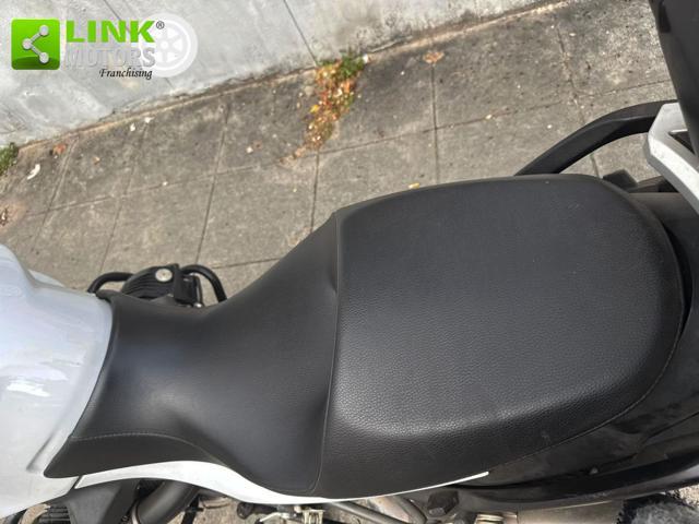 BMW R 1200 R Darkwhite Rarissima