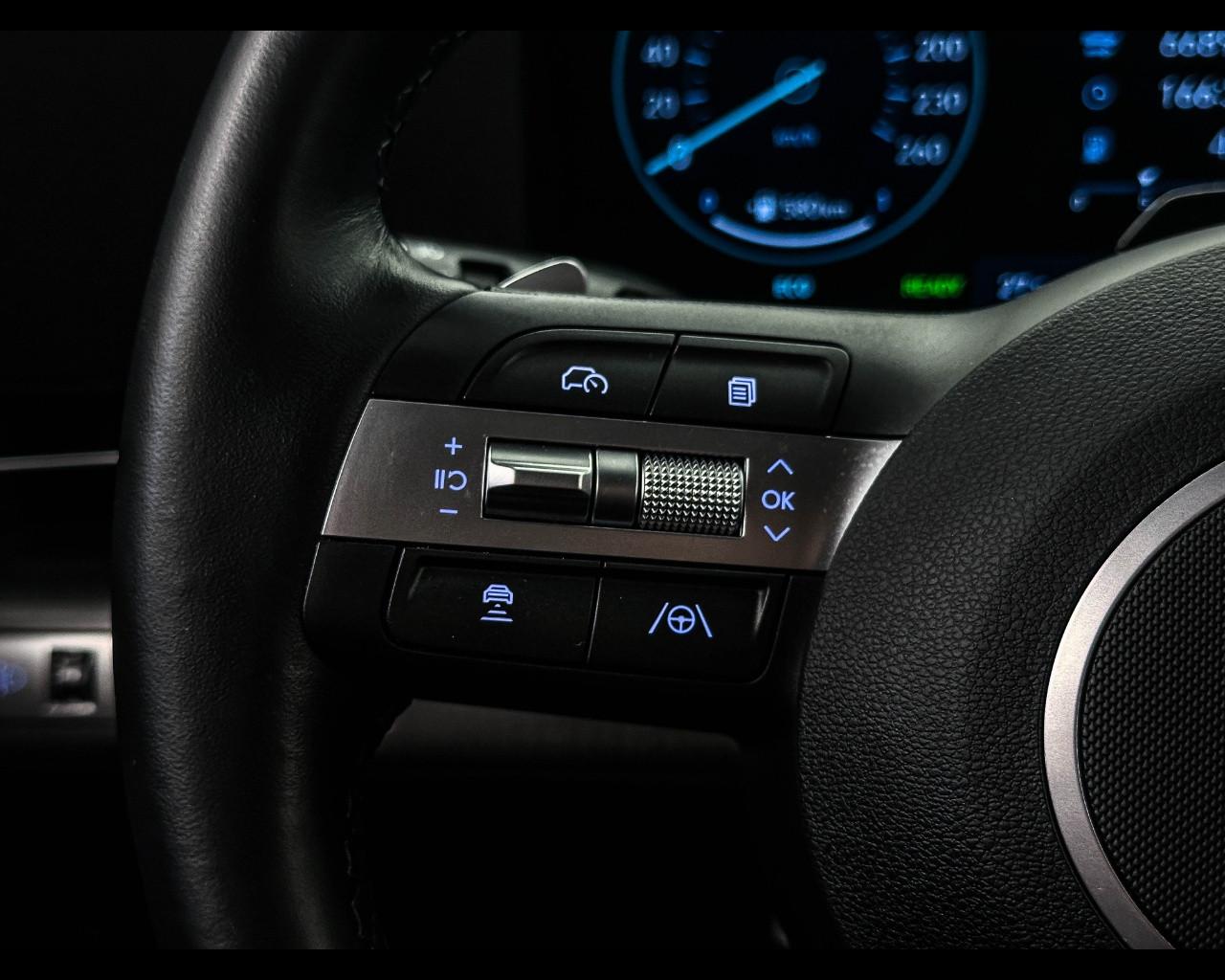 HYUNDAI NEW KONA 1.6 HEV DCT X LINE, TECH