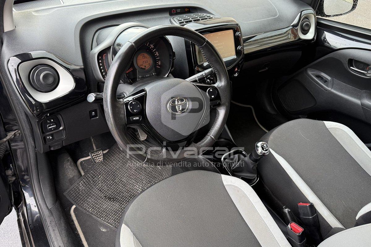 TOYOTA Aygo 1.0 VVT-i 69 CV 5 porte x-cool