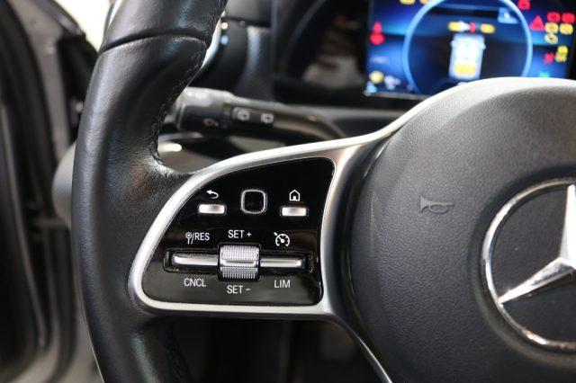 MERCEDES-BENZ A 180 Automatic Sport