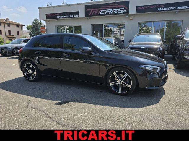 MERCEDES-BENZ A 200 d Automatic Sport NIGHT EDITION PERMUTE