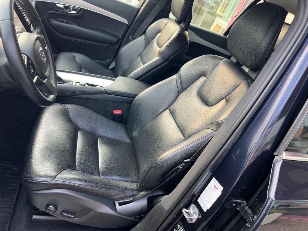 Volvo XC90 D5 AWD Geartronic 7 posti Momentum