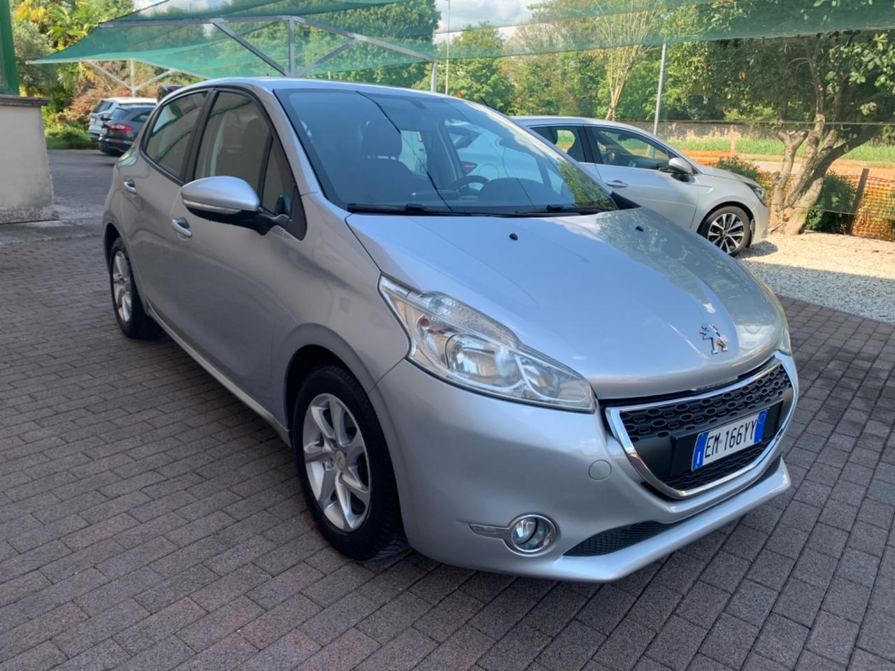 Peugeot 208 1.2 VTi 82 CV 5 porte Allure