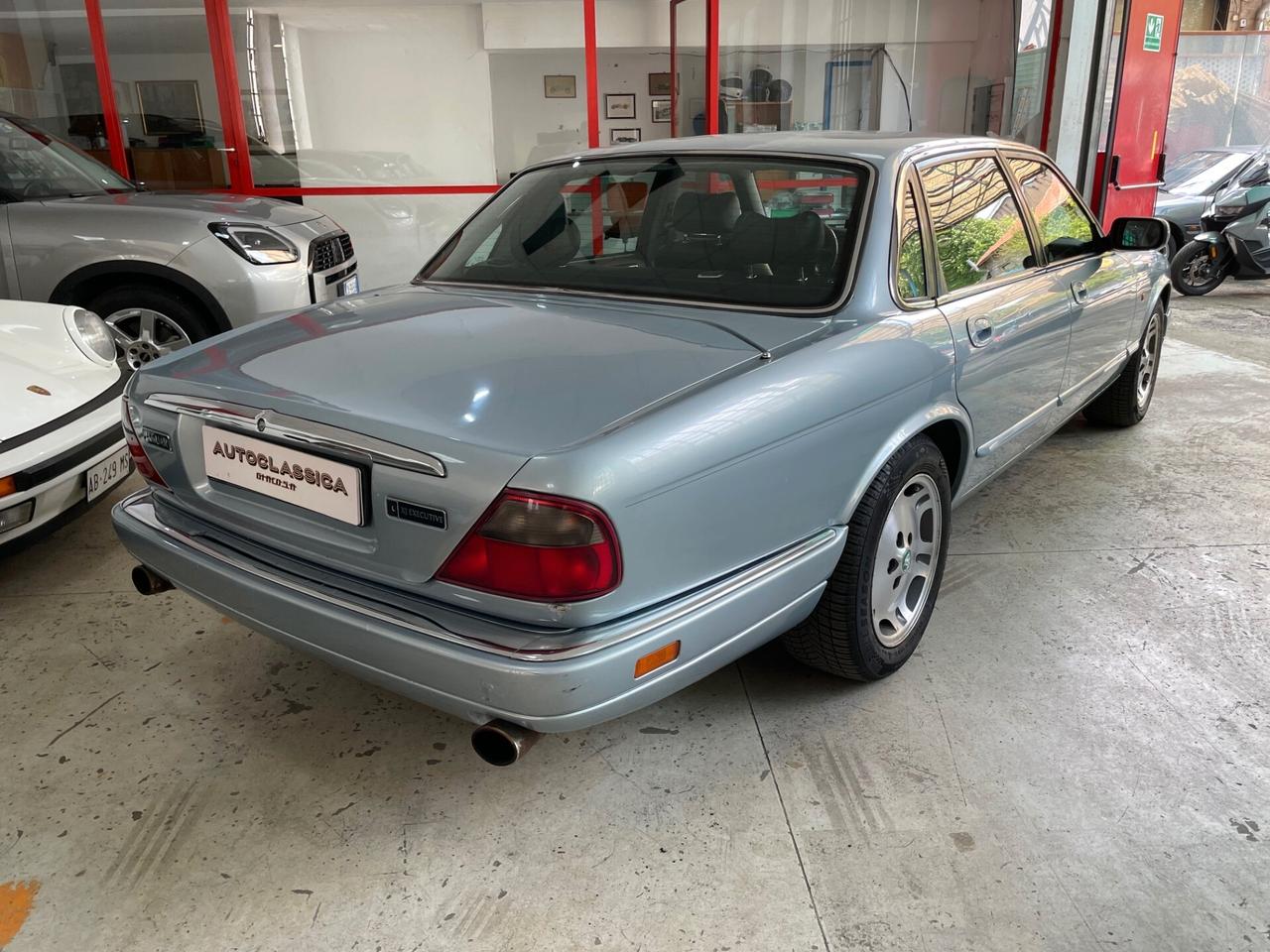 Jaguar XJ 4.0 cat Executive GPL!!!