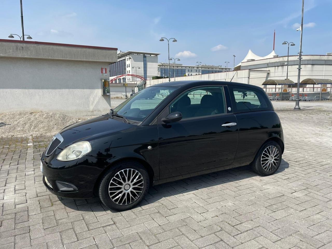 Lancia Ypsilon 1.4 GPL COLLAUDO 06/2029