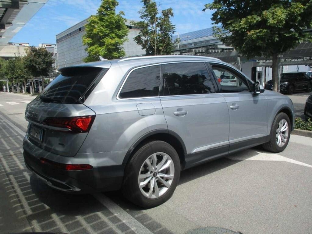 Audi Q7 55 TFSI quattro tiptronic Business