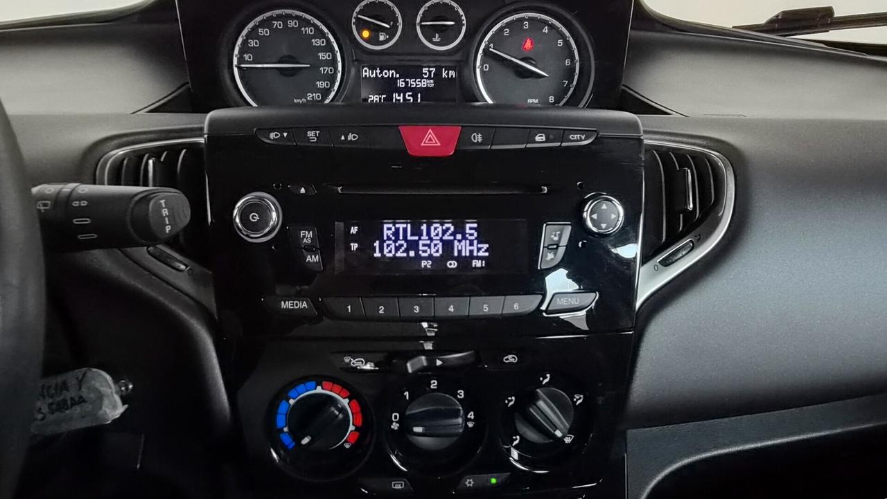 Lancia Ypsilon 1.2 69 CV 5 porte S&S Gold