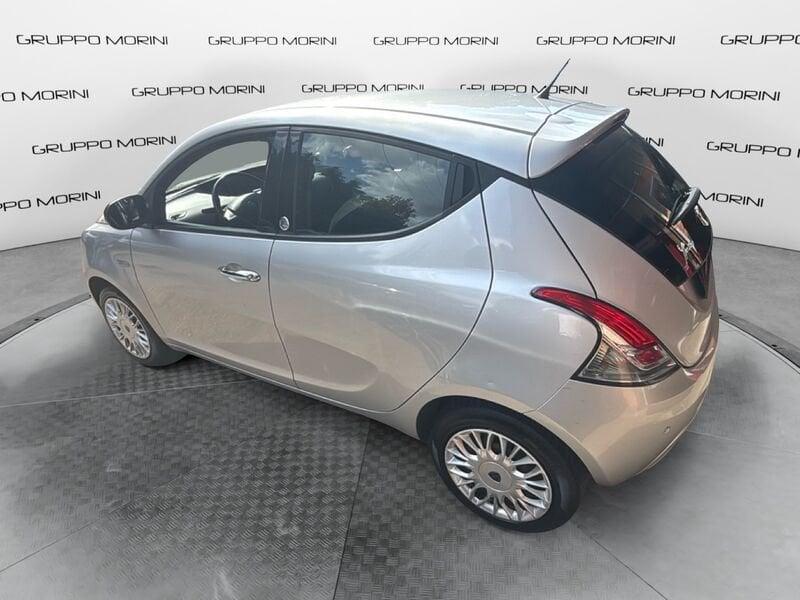 Lancia Ypsilon 1.2 69cv GPL Ecochic Silver