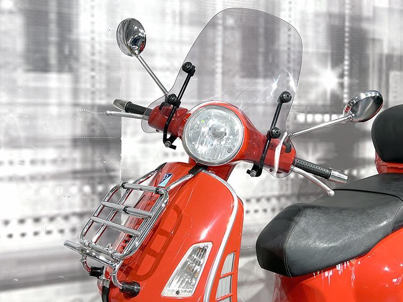 Piaggio Vespa GTS 250