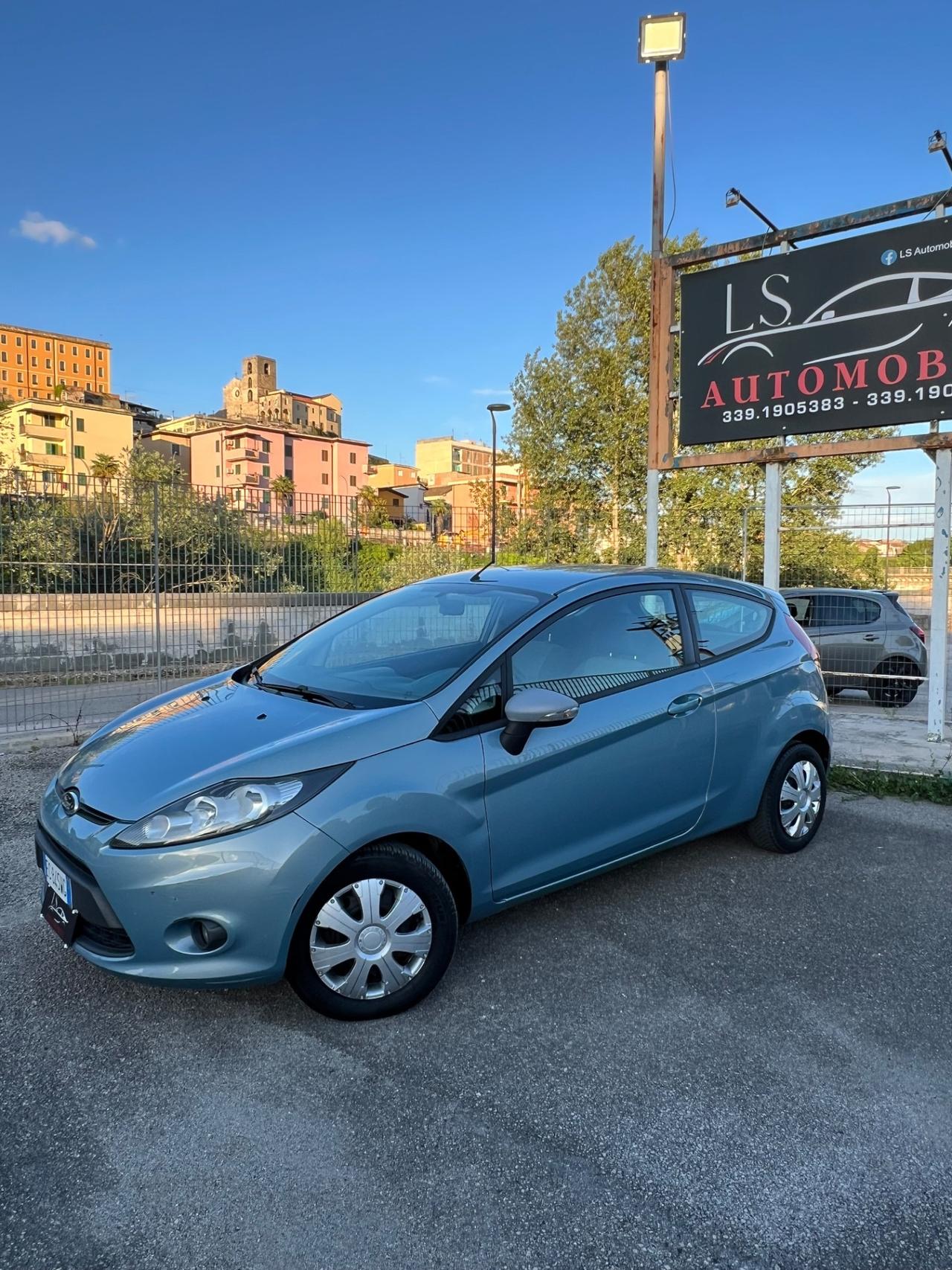 Ford Fiesta 1.4 TDCi 68CV 3 porte Titanium