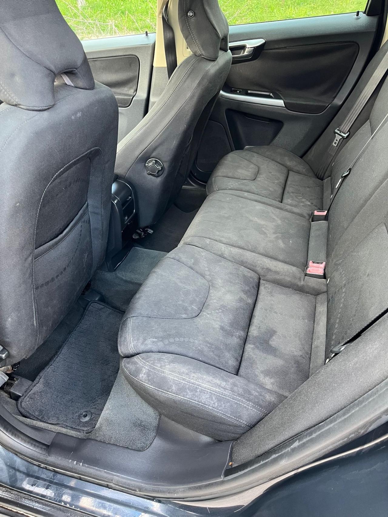 Volvo XC 60 XC60 2.4 D 163 CV AWD Geartronic Summum