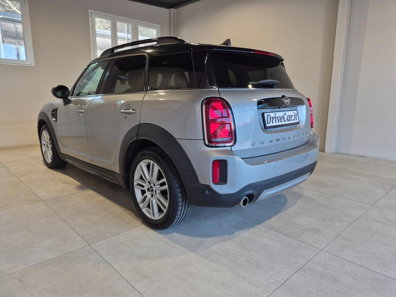 MINI Cooper Countryman PELLE TETTO APRIBILE PANORAMICO LED NAVI APPLE CAR PLAY RETROCAM.