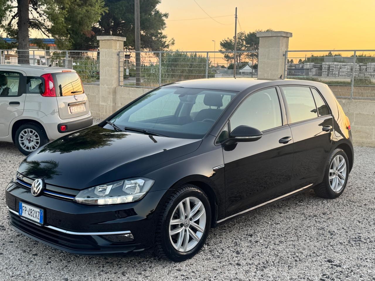 Volkswagen Golf 1.5 TSI 130 CV EVO DSG 5p. Business BlueMotion