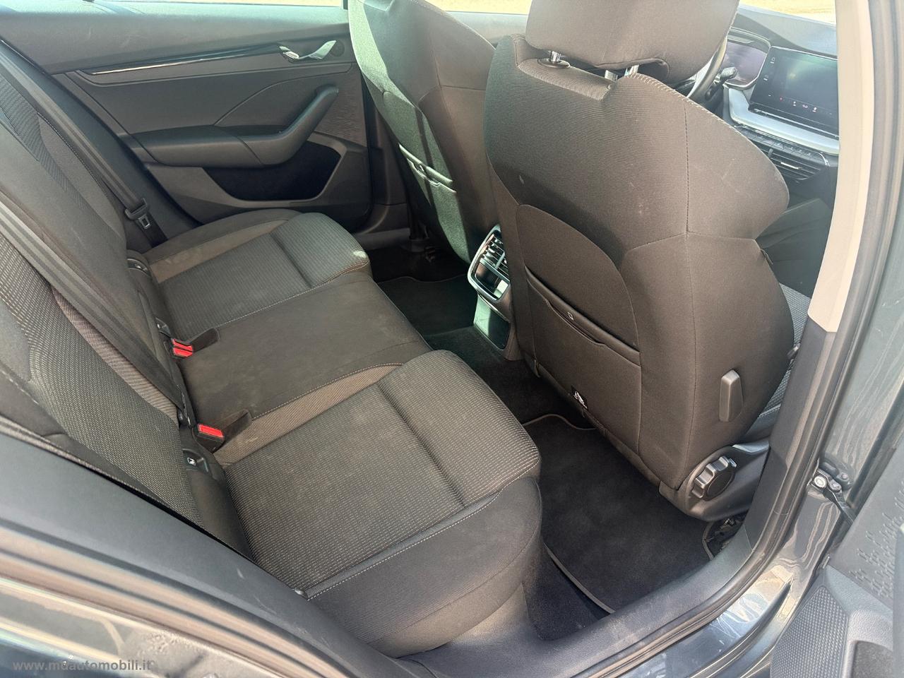 SKODA Octavia 2.0 TDI EVO SCR Wagon Ambition NUOVO MODELLO IVA ESPOSTA