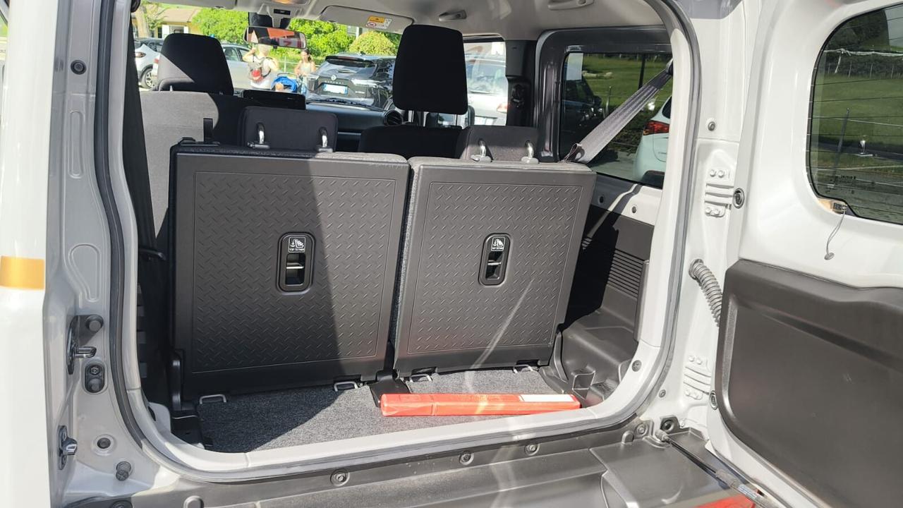 SUZUKI JIMNY 1.5 BENZINA 102CV 4X4 4WD AUTOVETTURA 4 POSTI