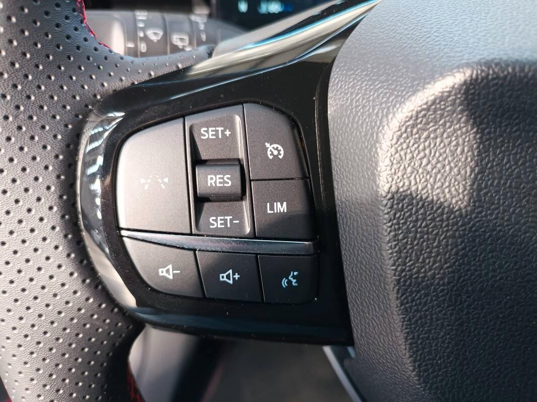 Ford Puma 125 cv ibrida St-Line- 2000 km!