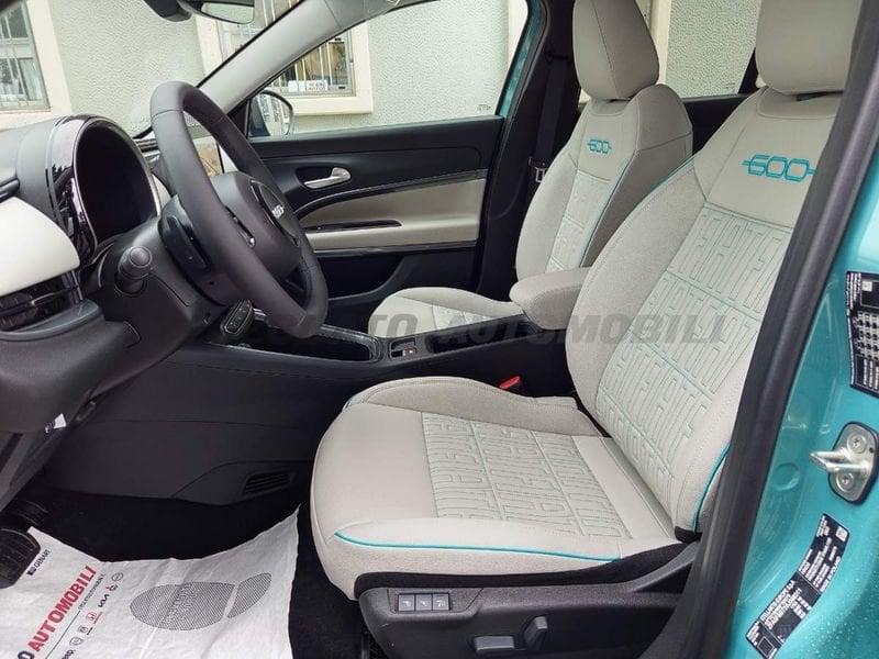 FIAT 600 600 1.2 hybrid La Prima II 110cv auto
