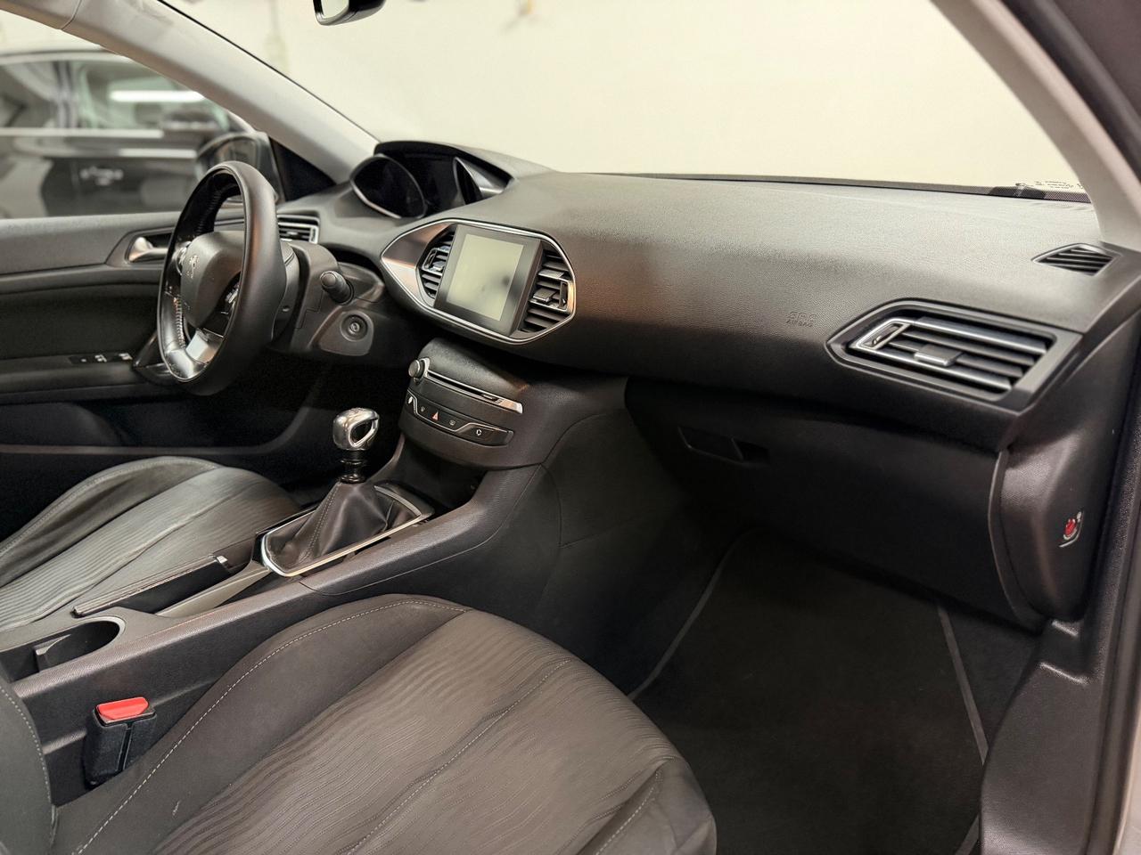 Peugeot 308 BlueHDi 120 S&S SW Business