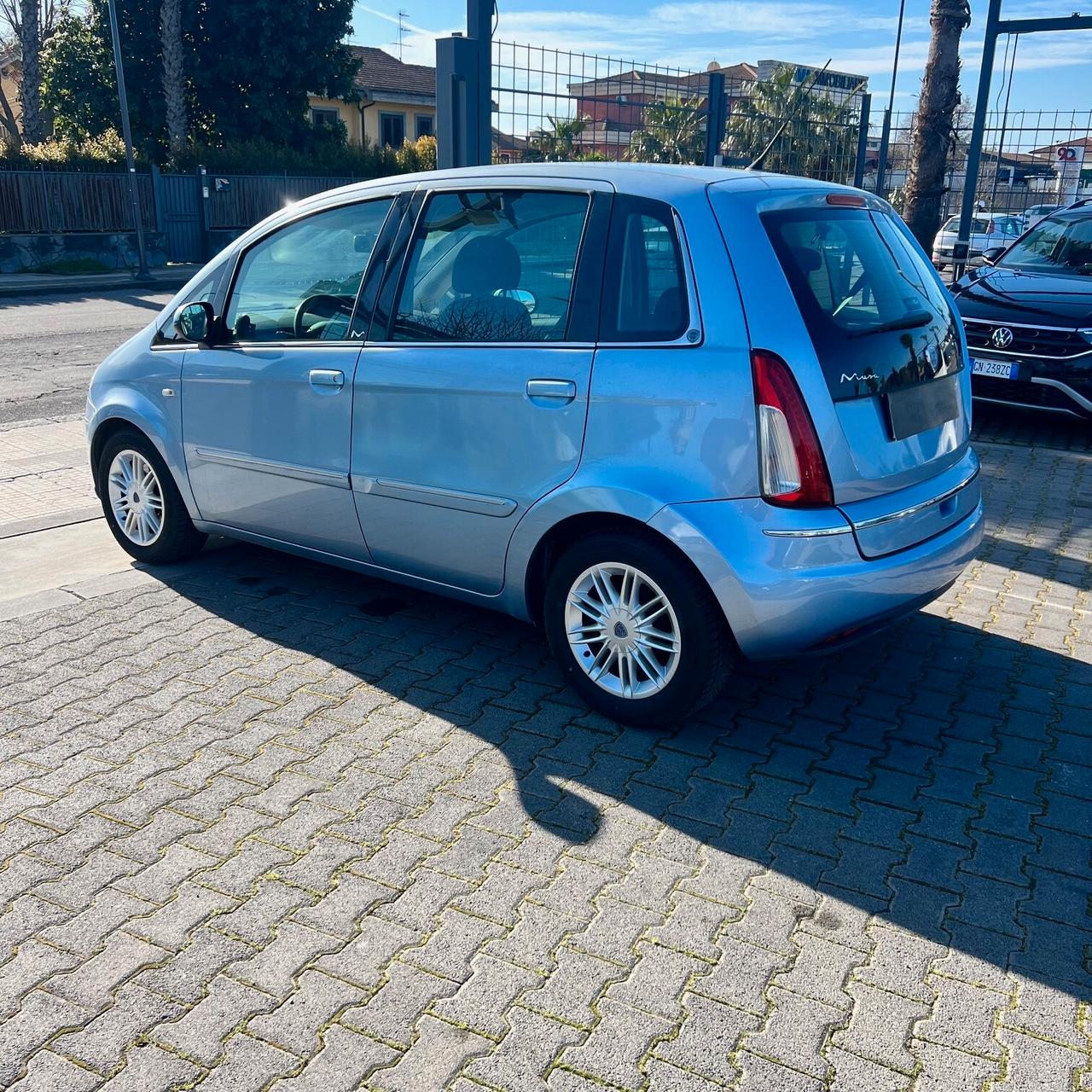 Lancia MUSA 1.3 Multijet Poltrona Frau