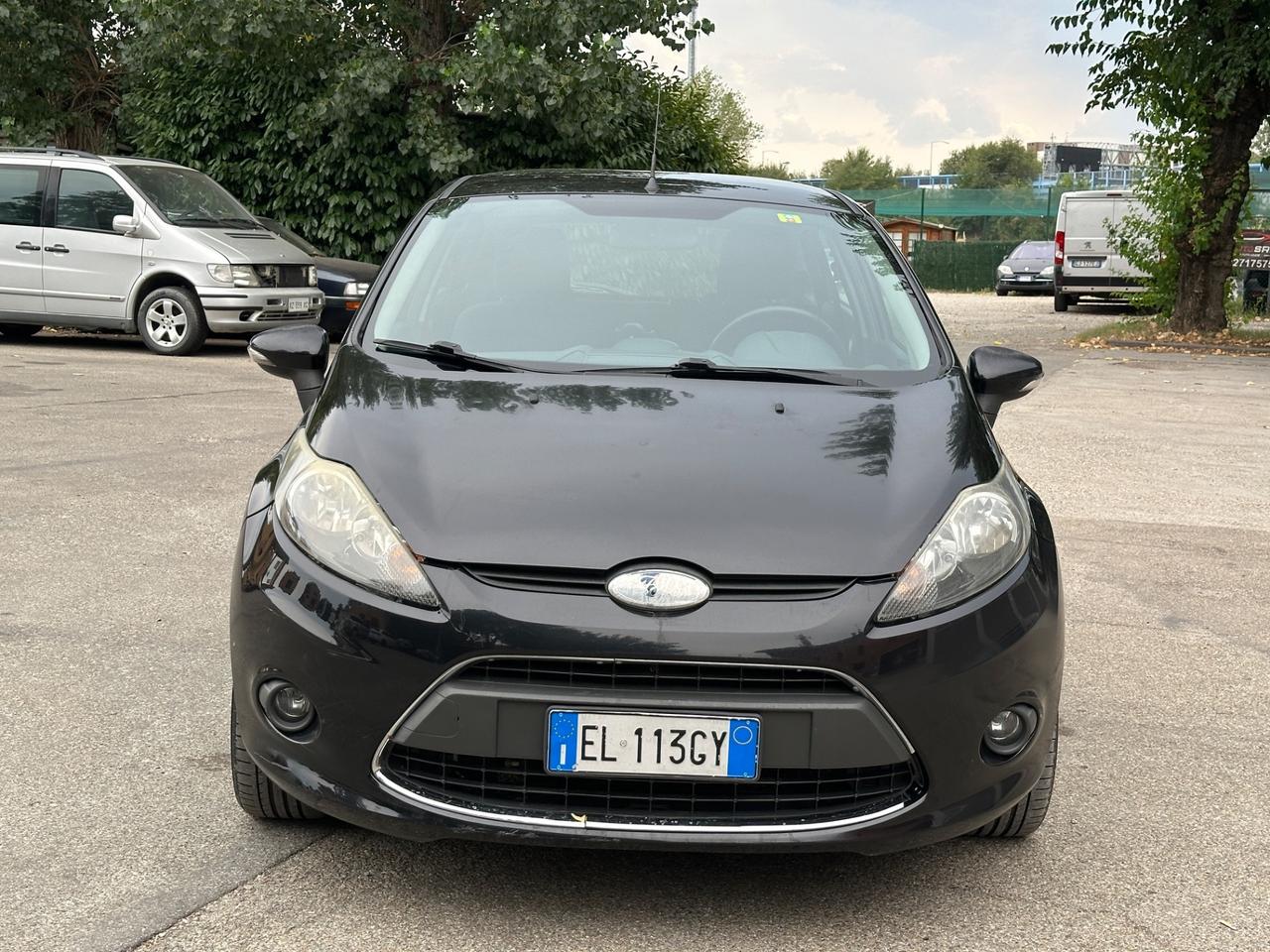 Ford Fiesta 1.4 16V 5p. Bz.- GPL Titanium Bs.