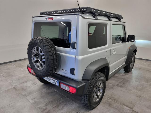 SUZUKI Jimny 1.5 5MT Top