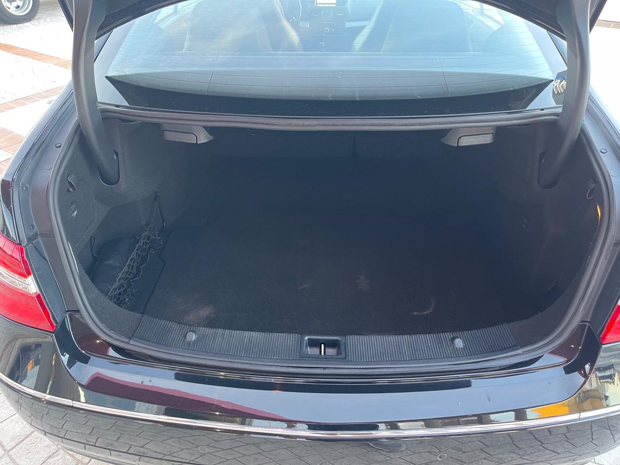 Mercedes-benz E 220 CDI Coupé BlueEFFICIENCY Avantgarde