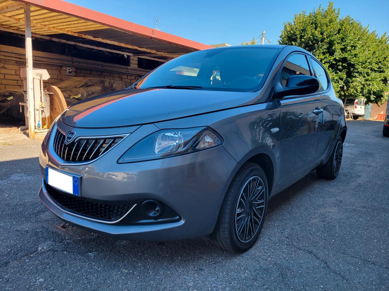 Lancia Ypsilon 1.0 Hybrid Gold 2023