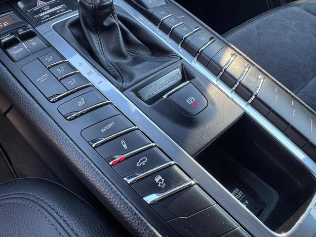 PORSCHE Macan 2.0 Sport design, 21", Sospensioni