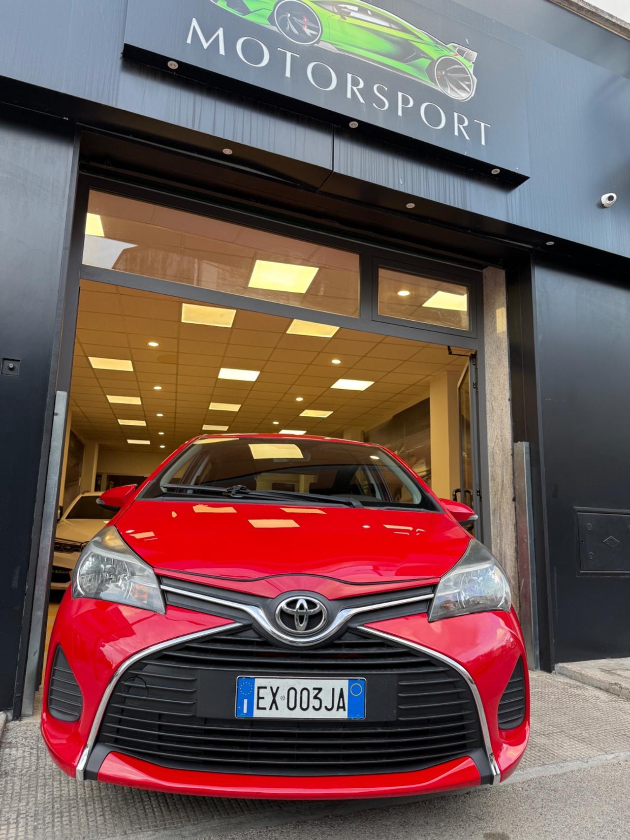Toyota Yaris 1.0 5 porte