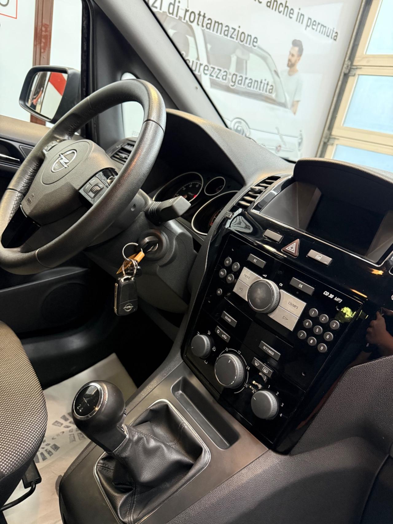 Opel Zafira 1.8 16V VVT Easytronic Cosmo